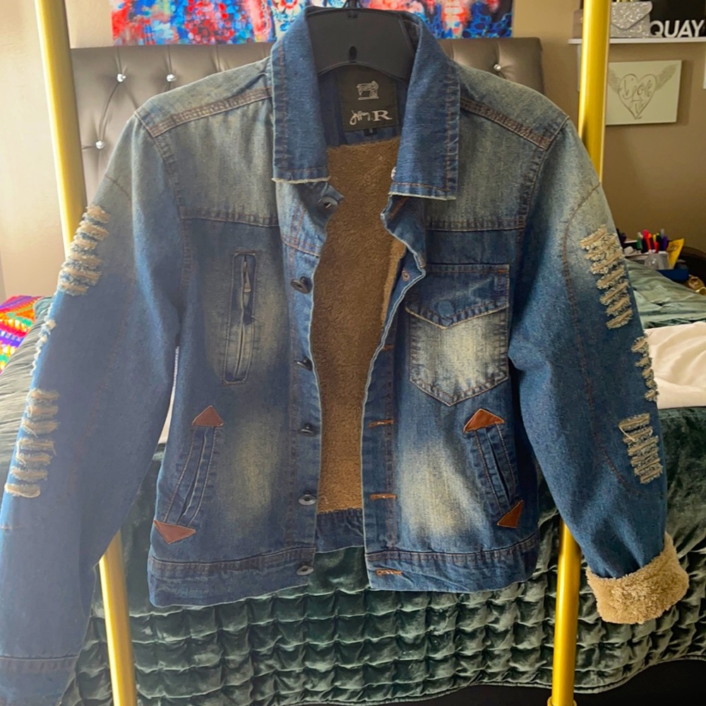 Jean jacket with fur